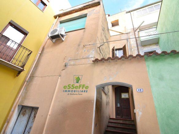 Casa tipica di 4 livelli con terrazza