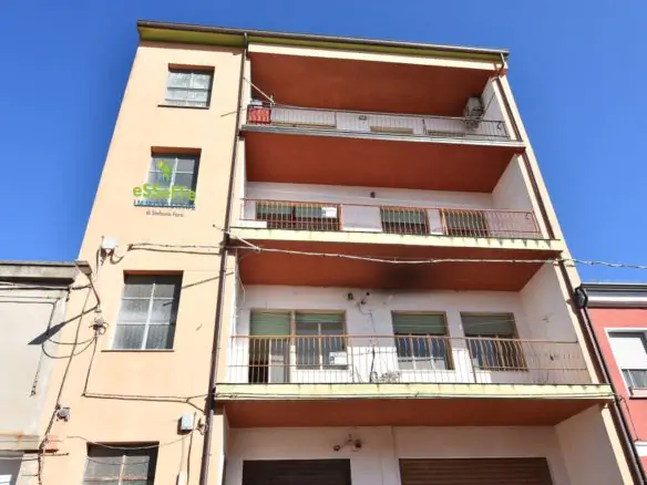 Appartamento ampio vivibile con spazioso balcone