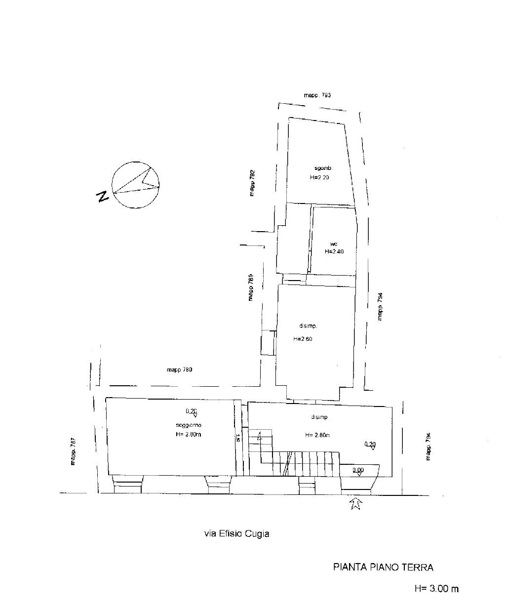Casa indipendente ricca di spazio con cortile e terrazza