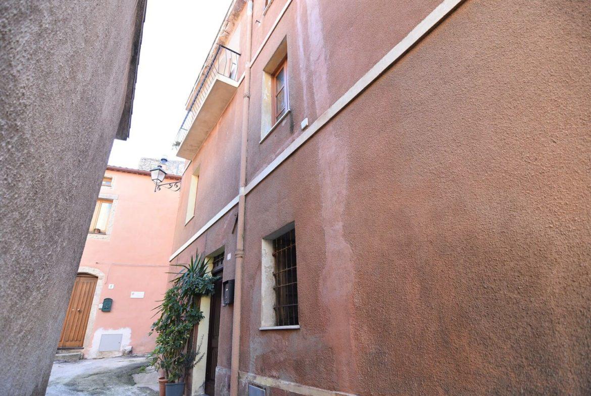 1170