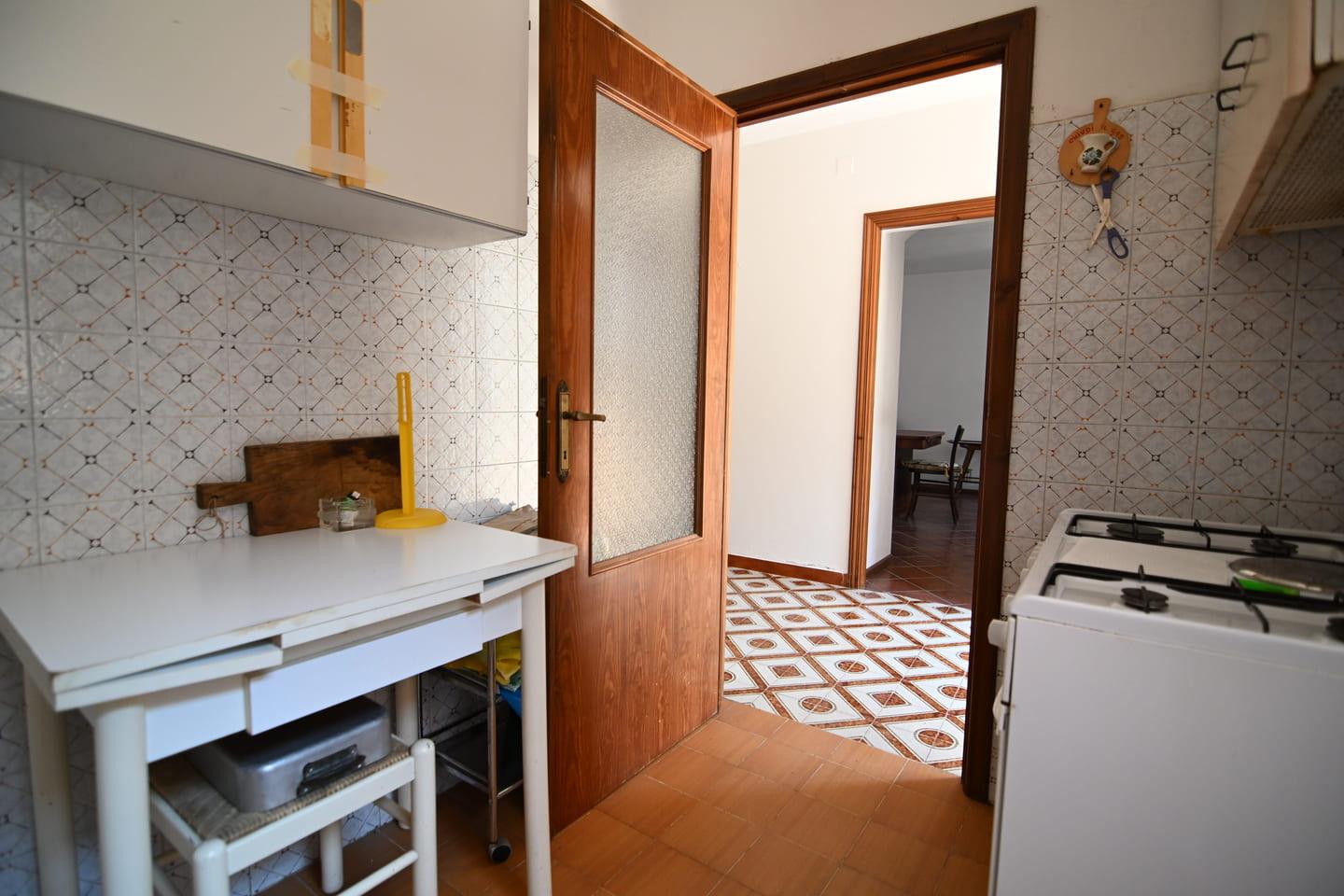 Casa su due livelli di oltre 200mq con cortile, cantina, terrazza