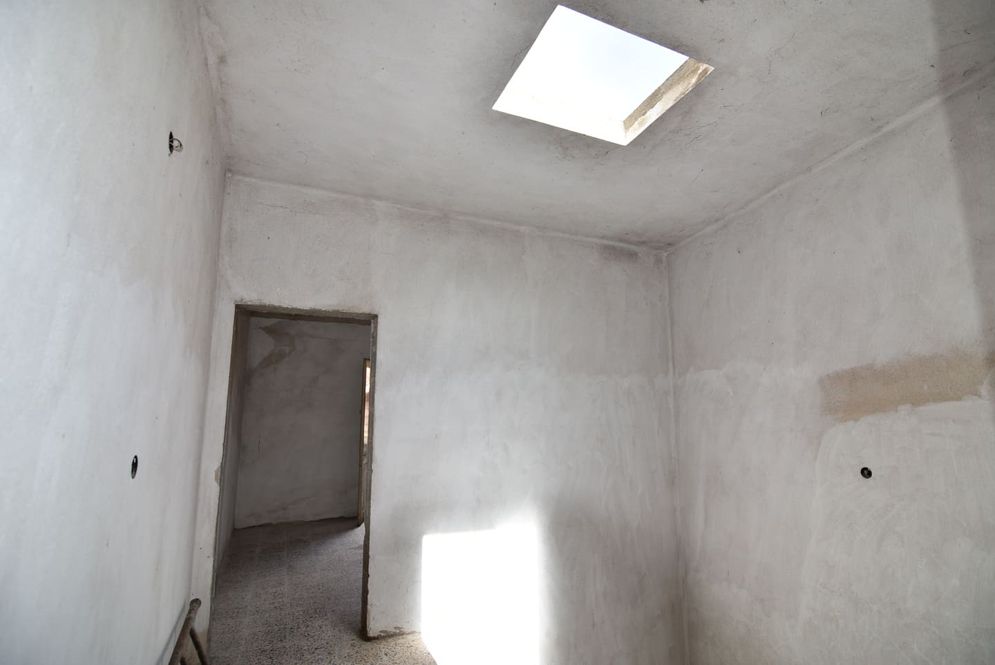 Abitazione in costruzione da ultimare con cortile