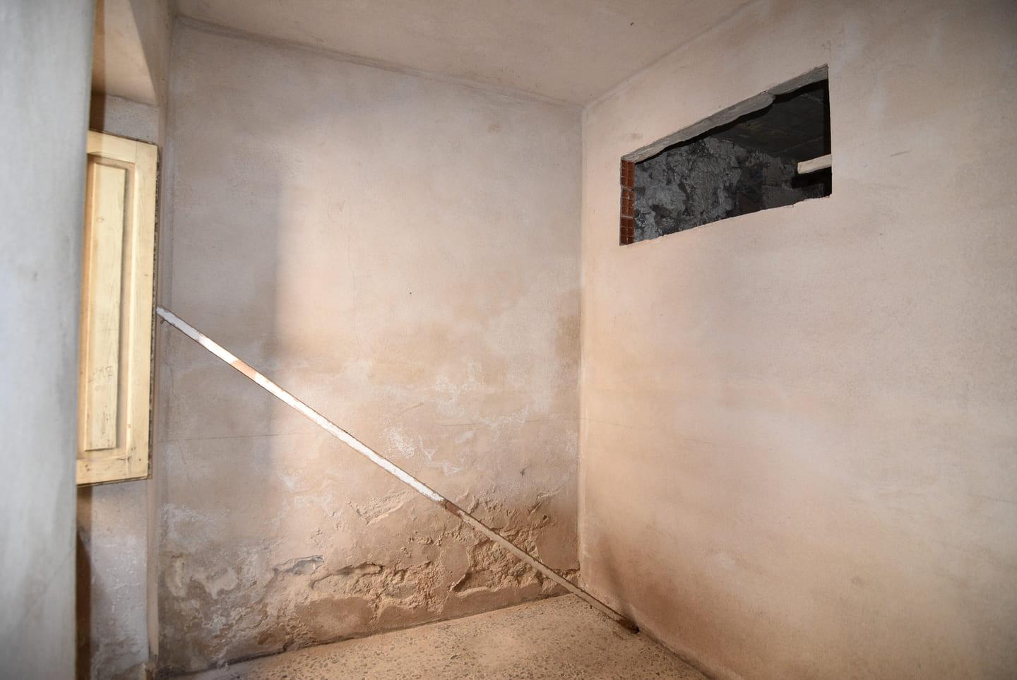 Abitazione in costruzione da ultimare con cortile