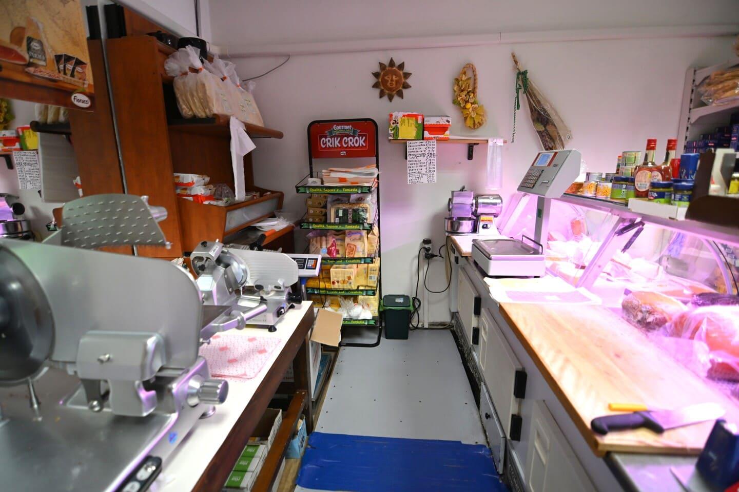 Cessione attività avviata in negozio di alimentari