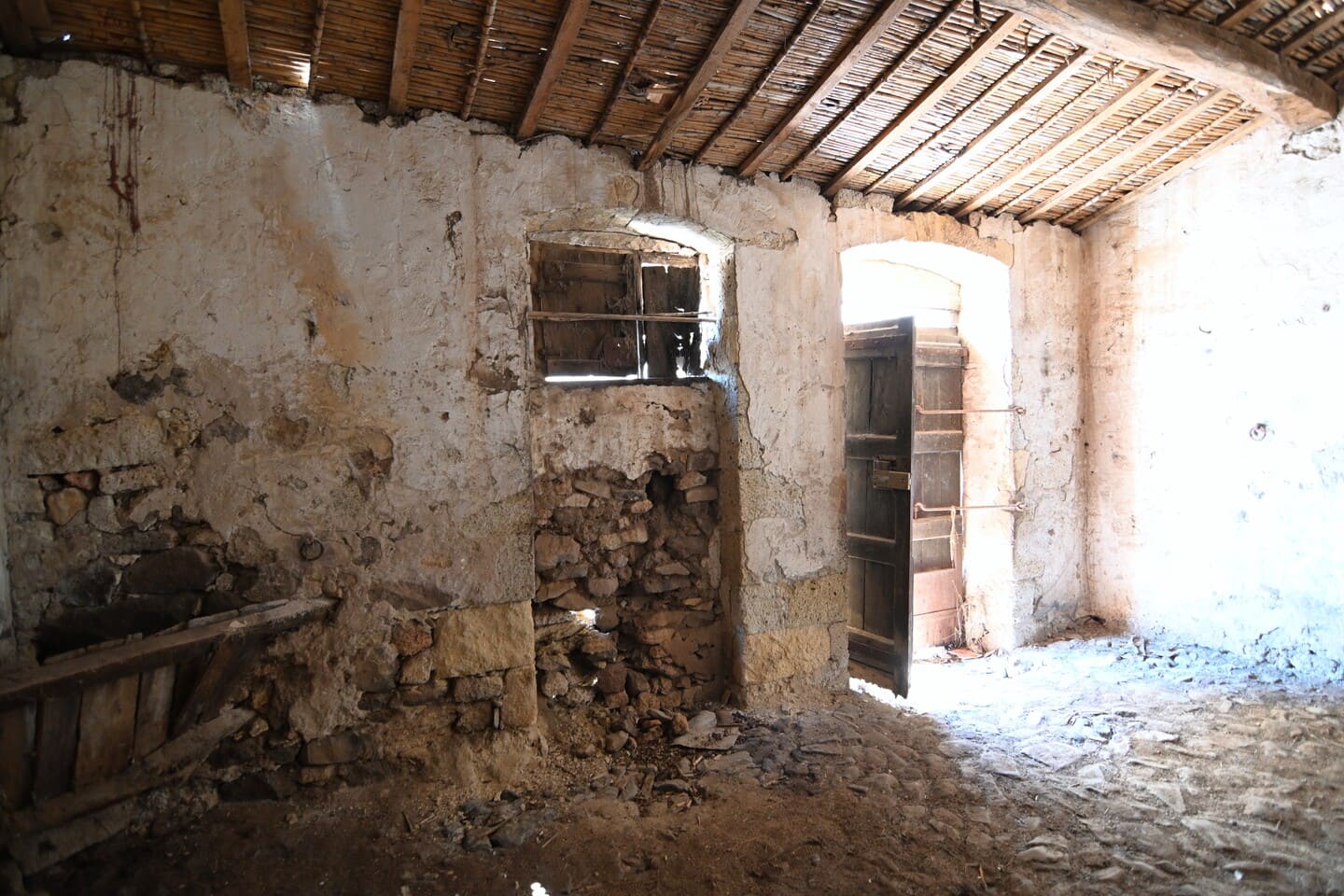 Immobile storico rustico di tre locali da ristrutturare