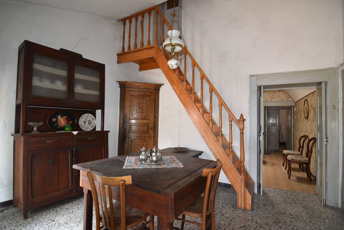 Casa storica di grandi dimensioni vicino al centro